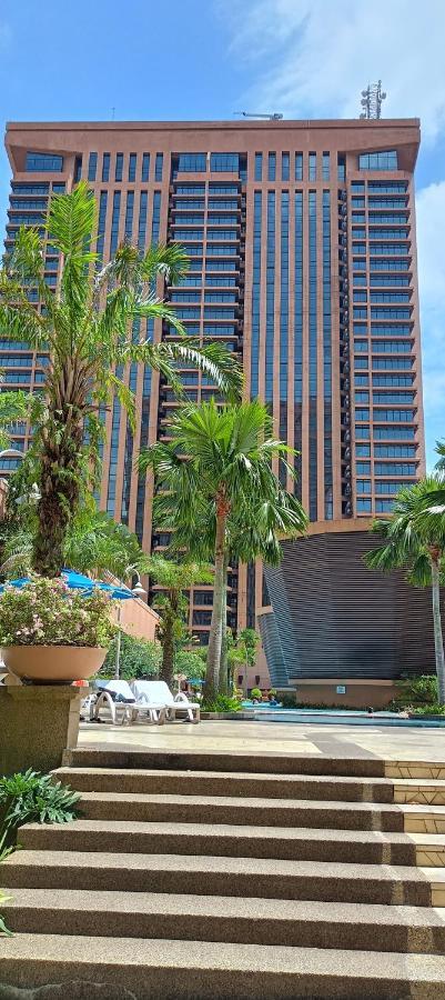 Plaza Apartment At Berjaya Times Square Kl Kuala Lumpur Exterior foto